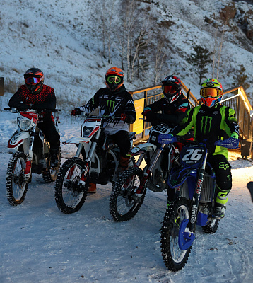 Катание на мотоцикле в Ижевске. ULTRA ПОДАРКИ. Купить катание на мотоцикле в Ижевске. Попробовав езду на мотоциклах, вы получите порцию адреналина и невероятные эмоции. Сервис: UltraPodarki.ru 8 800 505 95 30.. Катание на мотоцикле в Ижевске, прокат мотоциклов Ижевск, катание на мотоциклах, прокат мотоцикла, езда на мотоцикле Ижевск, езда на мотоцикле, мотопрогулка Ижевск, мотопрогулка, поездки на байке, личный мотоцикл, катание на мотоцикле, мотоциклетный шлем, увлечение поездками на мотоцикле, пристрастие к мотоциклам, сертификат на поездку на мотоцикле, прокатиться на мотоцикле, мото-транспорт, мото-треки, мото-поездки, езда на мотоцикле в Ижевске, катание на мотоцикле в Ижевске, мотоклуб в Ижевске
