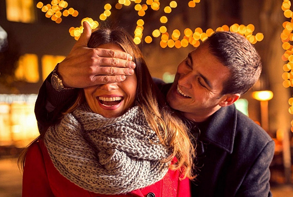 Романтическое свидание на крыше в Ижевске. Ultra Подарки. Купить романтическое свидание на крыше в Ижевске. Подарите самым близким незабываемые моменты и почувствуйте друг друга ещё ближе. Сервис UltraPodarki.ru 8 800 505 95 30. Романтическое свидание на крышев Ижевске, свидание на крышев Ижевске, свидание, сертификат на свидание на крыше, сертификат на свидание в Ижевске, купить свидание на крыше, купить свидание Ижевск