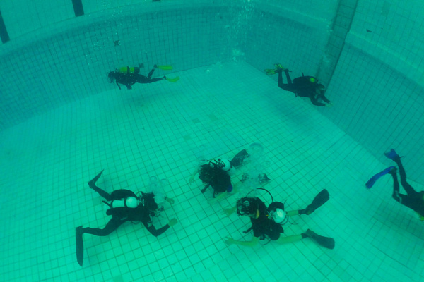 Дайвинг в Ижевске глубокое погружение с аквалангом. Ultra Подарки. Дайвинг. Купить дайвинг в Ижевске, обучение глубокому погружению, арендовать акваланг и подводное снаряжение. UltraPodarki.ru 8 800 505 95 30. дайвинг погружение Ижевск, подводное плавание Ижевск, дайвинг клуб Ижевск, подарочные сертификаты, глубокое погружение, погружение с аквалангом Ижевск, дайвинг центр Ижевск, купить дайвинг Ижевск