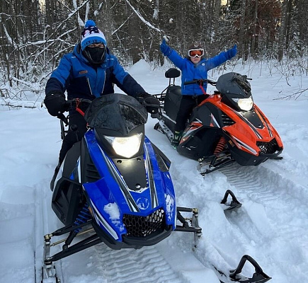 Катание на снегоходах в Челябинске в подарок. Сервис Ultra Подарки
. ✳️✴️❄️ Подарочный сертификат на катание на снегоходах в Челябинске с друзьями ❄️✴️✳️. Закажите прокат снегоходов в подарок для мужчин и парней на день рождения по привлекательным ценам. Езда на снегоходах это ещё и активный зимний отдых. Сервис UltraPodarki.ru ☎️ 8 (800) 505-95-30	. катание на снегоходах, подарочный сертификат на катание на снегоходе, прокат снегоходов, прокат снегоходов Челябинск, катание на снегоходах Челябинск, езда на снегоходе
