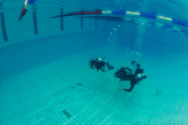 Дайвинг в Ижевске глубокое погружение с аквалангом. Ultra Подарки. Дайвинг. Купить дайвинг в Ижевске, обучение глубокому погружению, арендовать акваланг и подводное снаряжение. UltraPodarki.ru 8 800 505 95 30. дайвинг погружение Ижевск, подводное плавание Ижевск, дайвинг клуб Ижевск, подарочные сертификаты, глубокое погружение, погружение с аквалангом Ижевск, дайвинг центр Ижевск, купить дайвинг Ижевск