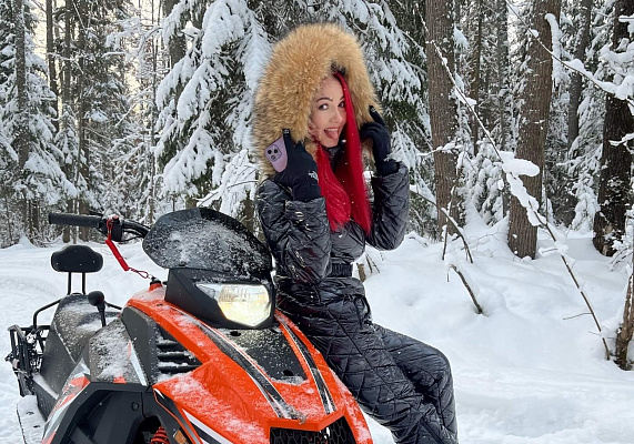 Катание на снегоходах в Челябинске в подарок. Сервис Ultra Подарки
. ✳️✴️❄️ Подарочный сертификат на катание на снегоходах в Челябинске с друзьями ❄️✴️✳️. Закажите прокат снегоходов в подарок для мужчин и парней на день рождения по привлекательным ценам. Езда на снегоходах это ещё и активный зимний отдых. Сервис UltraPodarki.ru ☎️ 8 (800) 505-95-30	. катание на снегоходах, подарочный сертификат на катание на снегоходе, прокат снегоходов, прокат снегоходов Челябинск, катание на снегоходах Челябинск, езда на снегоходе