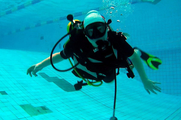 Дайвинг в Ижевске глубокое погружение с аквалангом. Ultra Подарки. Дайвинг. Купить дайвинг в Ижевске, обучение глубокому погружению, арендовать акваланг и подводное снаряжение. UltraPodarki.ru 8 800 505 95 30. дайвинг погружение Ижевск, подводное плавание Ижевск, дайвинг клуб Ижевск, подарочные сертификаты, глубокое погружение, погружение с аквалангом Ижевск, дайвинг центр Ижевск, купить дайвинг Ижевск