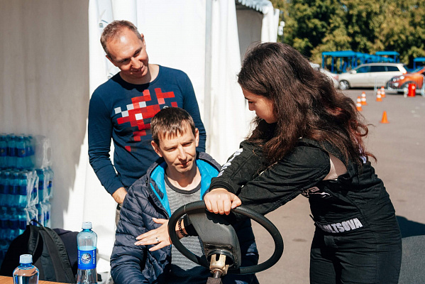 Контраварийное вождение в Ижевске. Ultra Подарки. Купить уроки контраварийного вождения в Ижевске. Научитесь водить машину в любых условиях! Сервис UltraPodarki.ru 8 800 505 95 30. Контраварийное вождение Ижевск, контраварийное вождение, экстремальное вождение Ижевск, экстремальное вождение, обучение вождению Ижевск, обучение вождению, вождение Ижевск, вождение,  курс вождения Ижевск, курс вождения, курсы экстремальное вождения Ижевск, курсы экстремального вождения, обучение в автошколе Ижевск, обучение в автошколе