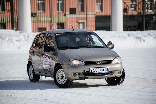 Контраварийное вождение в Ижевске. Ultra Подарки. Купить уроки контраварийного вождения в Ижевске. Научитесь водить машину в любых условиях! Сервис UltraPodarki.ru 8 800 505 95 30. Контраварийное вождение Ижевск, контраварийное вождение, экстремальное вождение Ижевск, экстремальное вождение, обучение вождению Ижевск, обучение вождению, вождение Ижевск, вождение,  курс вождения Ижевск, курс вождения, курсы экстремальное вождения Ижевск, курсы экстремального вождения, обучение в автошколе Ижевск, обучение в автошколе