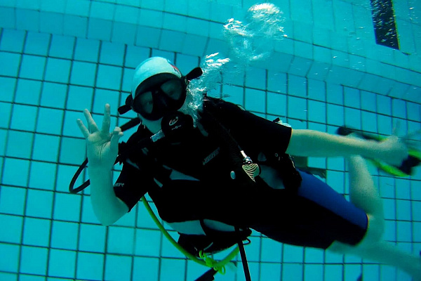 Дайвинг в Ижевске глубокое погружение с аквалангом. Ultra Подарки. Дайвинг. Купить дайвинг в Ижевске, обучение глубокому погружению, арендовать акваланг и подводное снаряжение. UltraPodarki.ru 8 800 505 95 30. дайвинг погружение Ижевск, подводное плавание Ижевск, дайвинг клуб Ижевск, подарочные сертификаты, глубокое погружение, погружение с аквалангом Ижевск, дайвинг центр Ижевск, купить дайвинг Ижевск