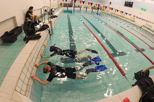 Дайвинг в Ижевске глубокое погружение с аквалангом. Ultra Подарки. Дайвинг. Купить дайвинг в Ижевске, обучение глубокому погружению, арендовать акваланг и подводное снаряжение. UltraPodarki.ru 8 800 505 95 30. дайвинг погружение Ижевск, подводное плавание Ижевск, дайвинг клуб Ижевск, подарочные сертификаты, глубокое погружение, погружение с аквалангом Ижевск, дайвинг центр Ижевск, купить дайвинг Ижевск