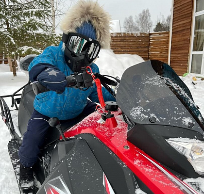 Катание на снегоходах в Челябинске в подарок. Сервис Ultra Подарки
. ✳️✴️❄️ Подарочный сертификат на катание на снегоходах в Челябинске с друзьями ❄️✴️✳️. Закажите прокат снегоходов в подарок для мужчин и парней на день рождения по привлекательным ценам. Езда на снегоходах это ещё и активный зимний отдых. Сервис UltraPodarki.ru ☎️ 8 (800) 505-95-30	. катание на снегоходах, подарочный сертификат на катание на снегоходе, прокат снегоходов, прокат снегоходов Челябинск, катание на снегоходах Челябинск, езда на снегоходе