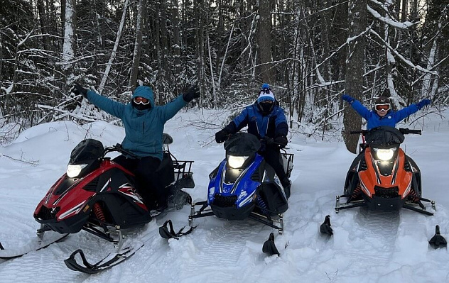 Катание на снегоходах в Челябинске в подарок. Сервис Ultra Подарки
. ✳️✴️❄️ Подарочный сертификат на катание на снегоходах в Челябинске с друзьями ❄️✴️✳️. Закажите прокат снегоходов в подарок для мужчин и парней на день рождения по привлекательным ценам. Езда на снегоходах это ещё и активный зимний отдых. Сервис UltraPodarki.ru ☎️ 8 (800) 505-95-30	. катание на снегоходах, подарочный сертификат на катание на снегоходе, прокат снегоходов, прокат снегоходов Челябинск, катание на снегоходах Челябинск, езда на снегоходе