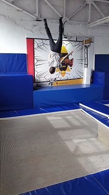  Батутный центр в Ижевске. Сервис Ultra Подарки. Купить подарочный сертификат в батутный центр, попробуйте прыжки на батуте в Ижевске. Сервис UltraPodarki.ru 8 (800) 555 95-30.. Батутный центр , батутный центр, батутный центр цены, батутный центр в Ижевске,  батутный парк, батут прыгать, прыжки +на батуте, батут Ижевск, батут спорт